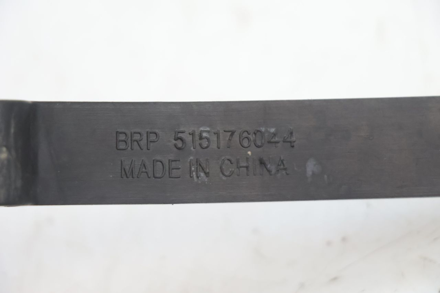 photo de CORREA BATERIA CAN-AM SPYDER RS 1000 (2008 - 2012) - Zoom estado de uso