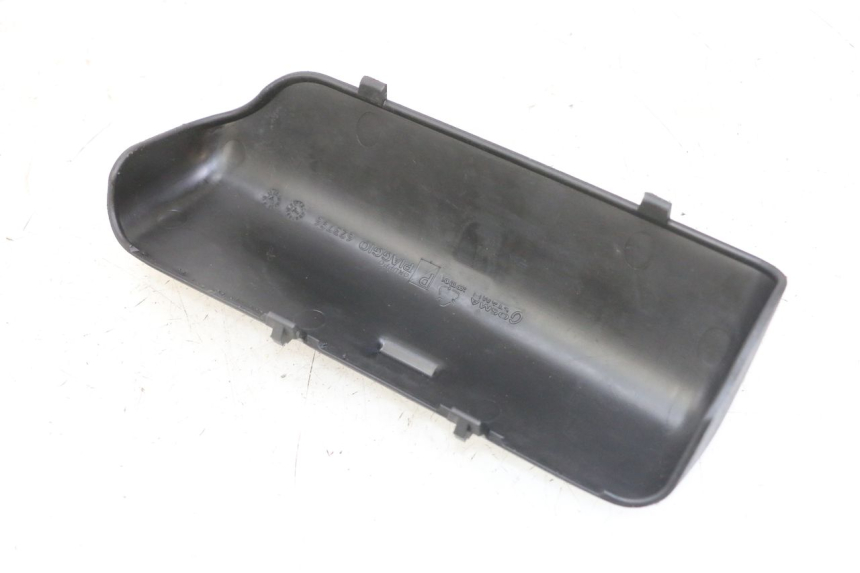 photo de CORREA JUEGO HERRAMIENTAS PIAGGIO MP3 LT 300 (2010 - 2016) - Zoom estado de uso