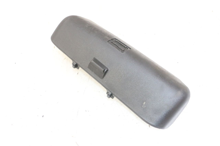 photo de CORREA ESTUCHE DE HERRAMIENTAS PIAGGIO MP3 LT 300 (2010 - 2016) - Zoom estado de uso