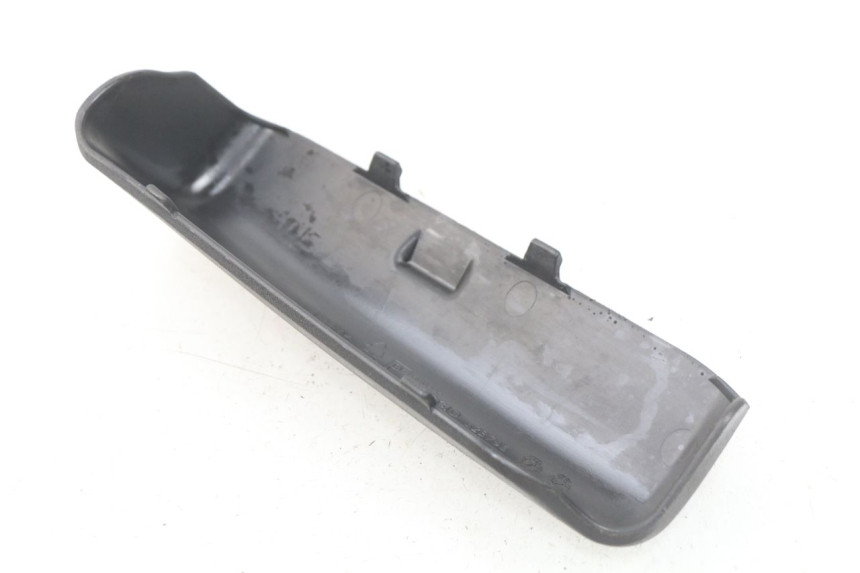 photo de CORREA ESTUCHE DE HERRAMIENTAS PIAGGIO MP3 125 (2006 - 2014) - Detalle de la pieza