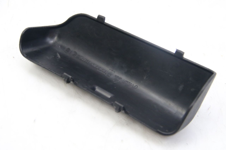 photo de CORREA ESTUCHE DE HERRAMIENTAS PIAGGIO MP3 125 (2006 - 2014) - Otra perspectiva