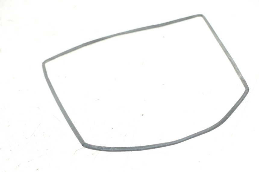 photo de CORREA JUEGO HERRAMIENTAS ROYAL ENFIELD HYMALAYAN 410 (2016 - 2023) - Detalle de la pieza