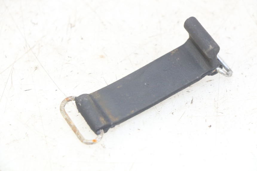 photo de CORREA ESTUCHE DE HERRAMIENTAS MBK SKYLINER 125 (1998 - 2001) - Detalle de la pieza