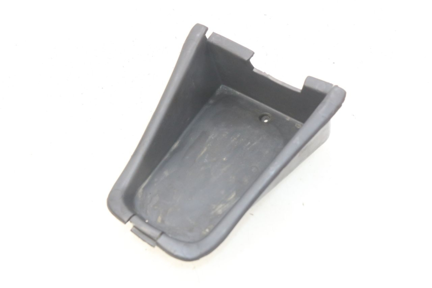 photo de CORREA ESTUCHE DE HERRAMIENTAS APRILIA SR LC 50 (1997 - 2004) - Otra perspectiva