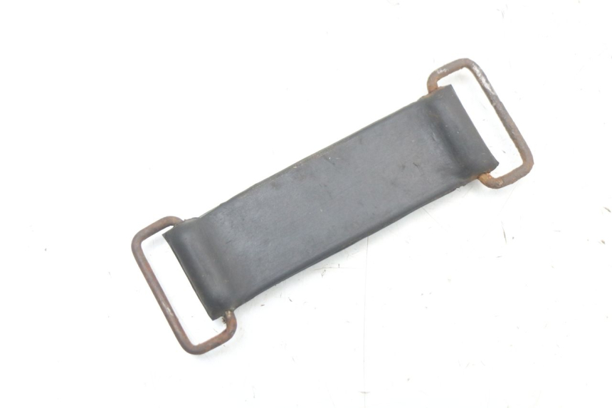 photo de CORREA ESTUCHE DE HERRAMIENTAS HONDA TRX 300 (1988 - 2000) - Detalle de la pieza