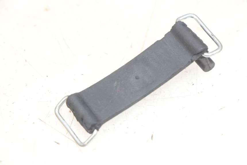 photo de CORREA ESTUCHE DE HERRAMIENTAS YAMAHA X-MAX XMAX 250 (2006 - 2009) - Detalle de la pieza