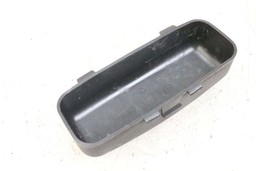 photo de CORREA JUEGO HERRAMIENTAS PIAGGIO X8 125 (2004 - 2007) - Detalle de la pieza