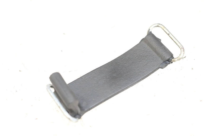 photo de CORREA ESTUCHE DE HERRAMIENTAS YAMAHA YP MAJESTY 125 (2002 - 2006) - Vista principal