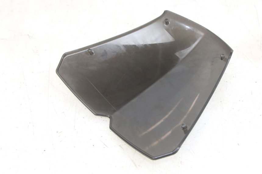 photo de DEFLECTOR DE VIENTO PEUGEOT KISBEE 4T 50 (2010 - 2017) - Zoom estado de uso