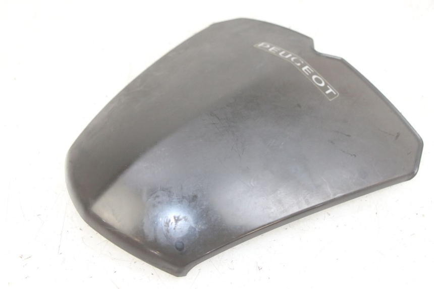 photo de DEFLECTOR DE VIENTO PEUGEOT KISBEE 4T 50 (2010 - 2017) - Primer plano técnico