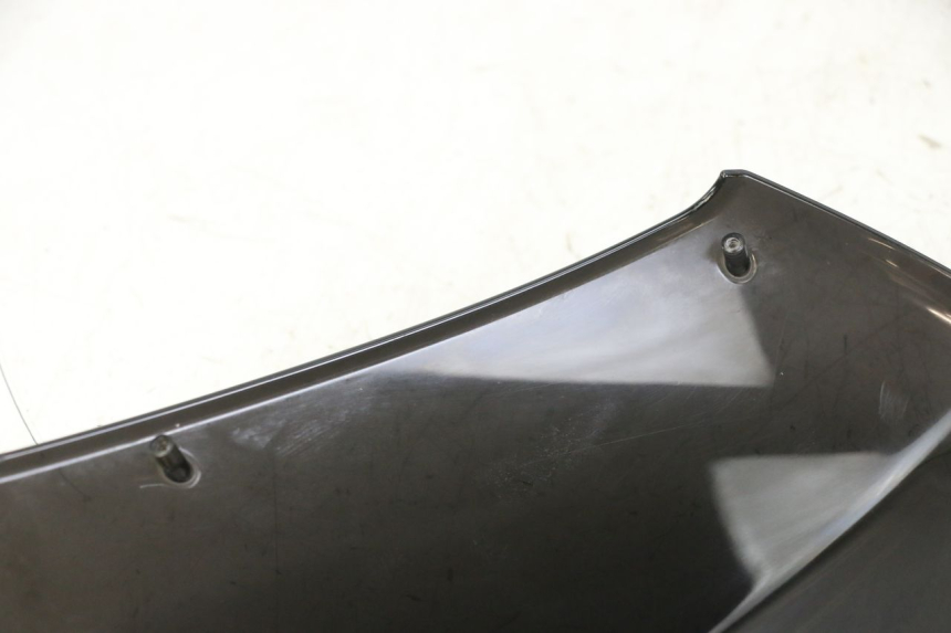 photo de PARABRISAS PEUGEOT KISBEE 2T 50 (2010 - 2017) - Primer plano técnico