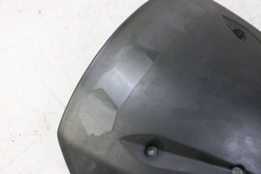 photo de DEFLECTOR DE VIENTO GILERA RUNNER SP 50 (2009 - 2017) - Zoom sobre los componentes