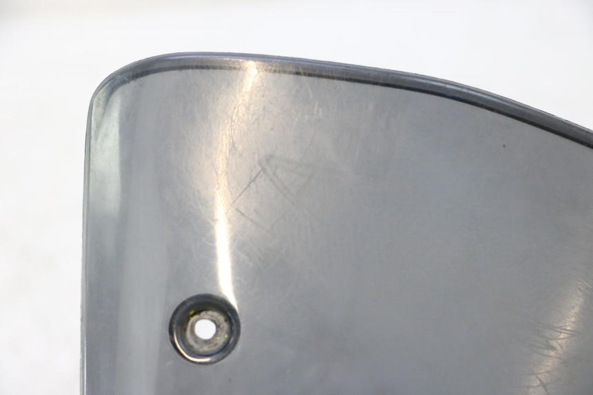 photo de CUPULA PIAGGIO TYPHOON 50 (2000 - 2009) - Detalles de los puntos de fijación