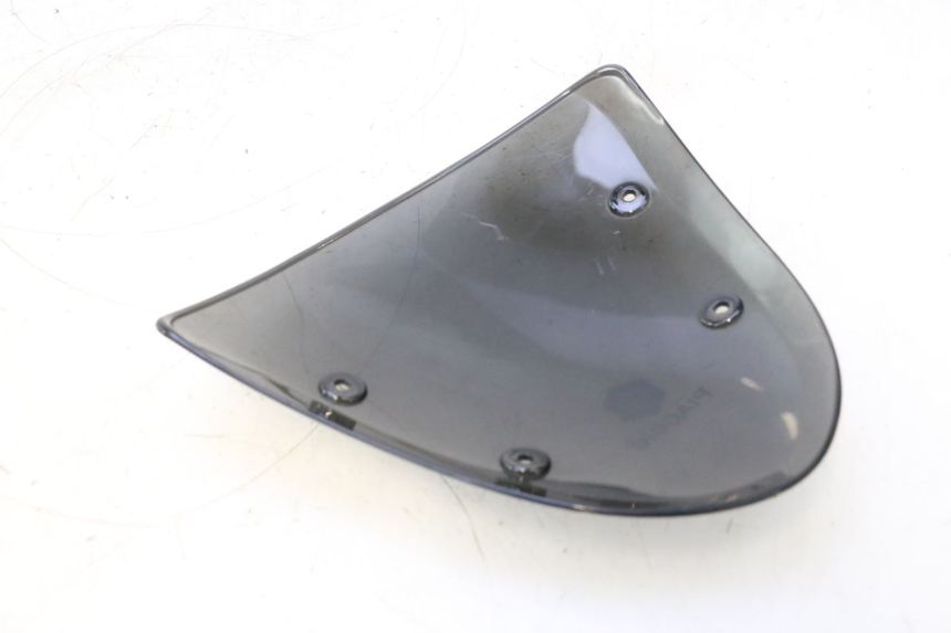 photo de CUPULA PIAGGIO TYPHOON 50 (2000 - 2009) - Primer plano técnico