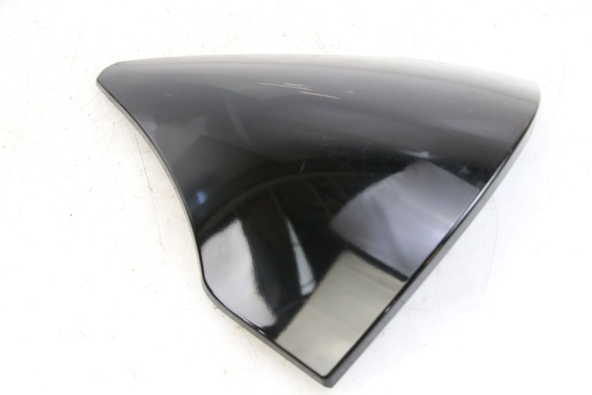 photo de DEFLECTOR DE VIENTO PIAGGIO X10 125 (2012 - 2017) - Primer plano técnico