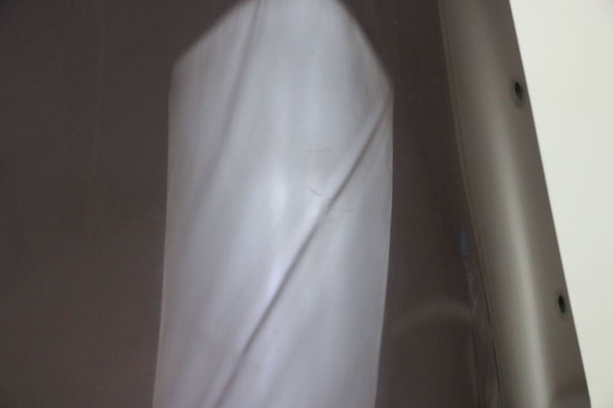 photo de CUPULA YAMAHA FZS FAZER 600 (2001 - 2003) - Detalles de los puntos de fijación