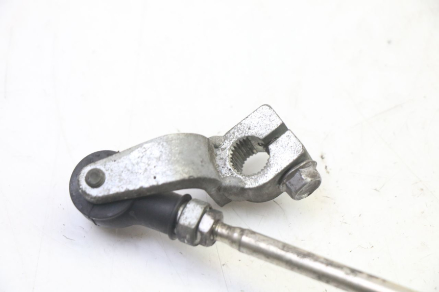 photo de CAMBIO YAMAHA FZ6 FAZER S2 600 (2007 - 2011) - Primer plano técnico