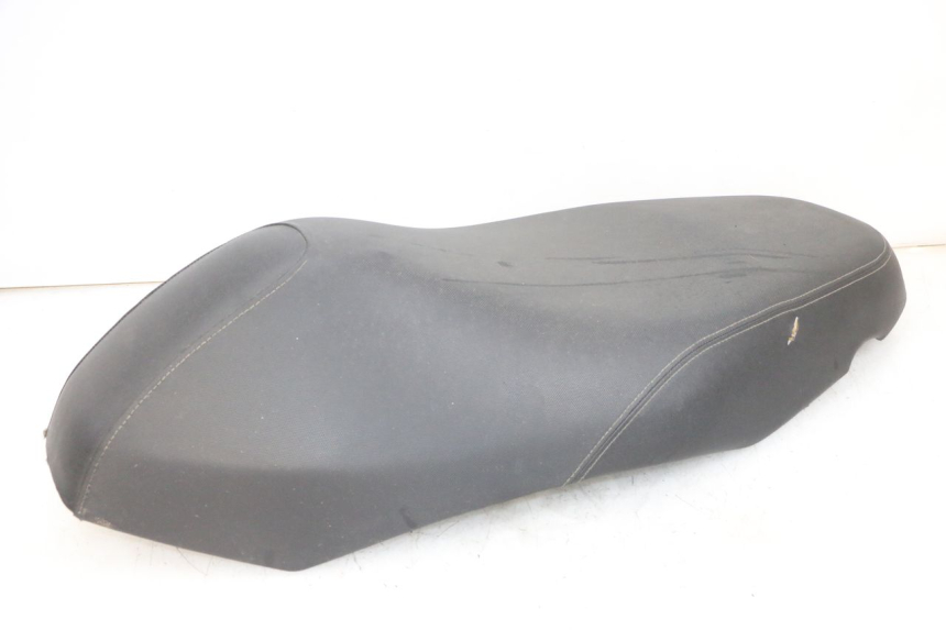 photo de ASIENTO KYMCO AGILITY 16+ 4T 50 (2018 - 2023) - Perfil de la pieza de repuesto