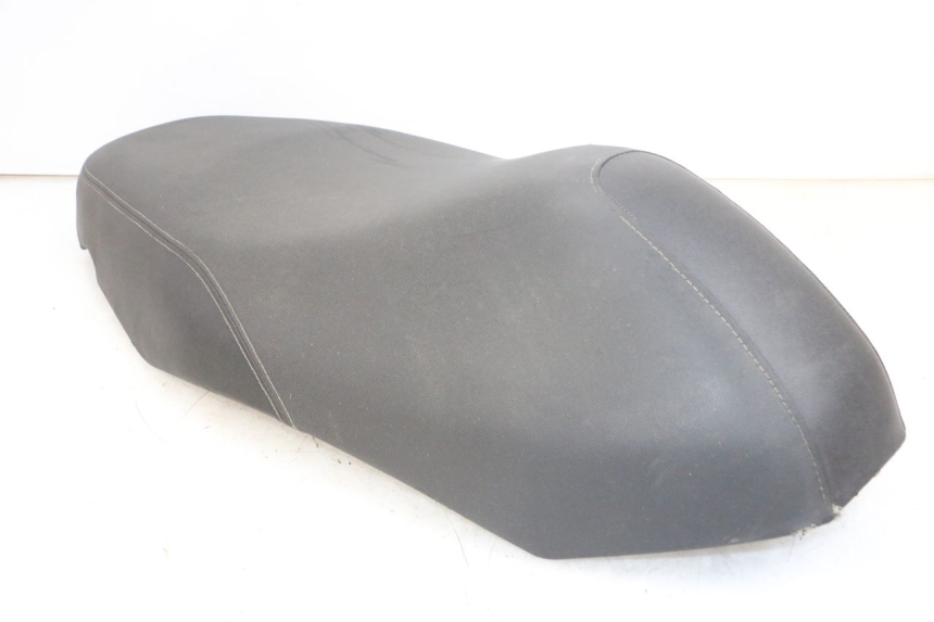 photo de ASIENTO KYMCO AGILITY 16+ 4T 50 (2018 - 2023) - Otra perspectiva