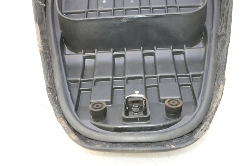 photo de ASIENTO KYMCO AGILITY 16+ 4T 50 (2018 - 2023) - Ángulo de visión alternativo