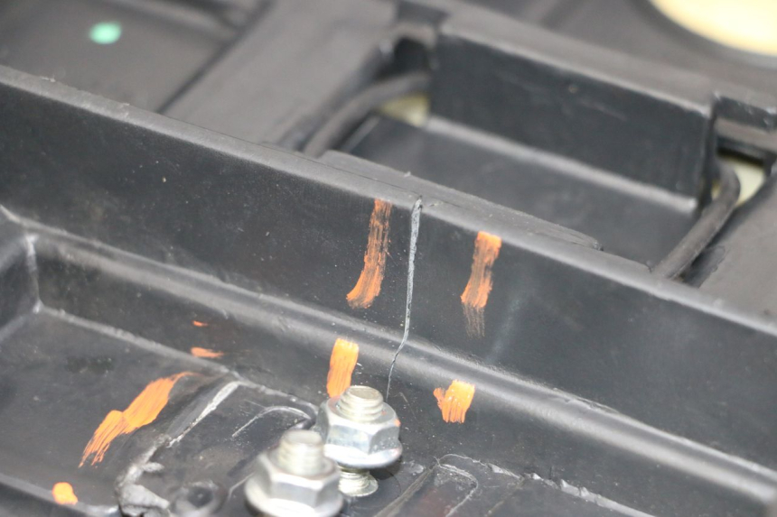 photo de ASIENTO KYMCO AGILITY 4T 50 (2018 - 2022) - Primer plano de alta resolución