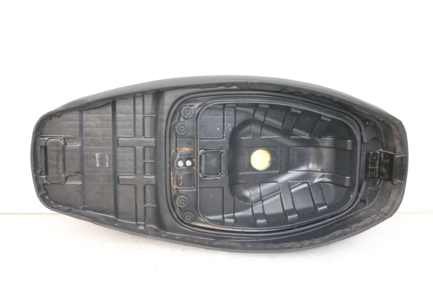 photo de ASIENTO KYMCO AGILITY 4T 50 (2018 - 2022) - Ángulo de visión alternativo