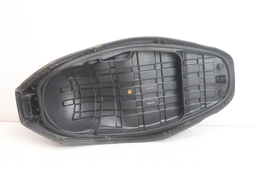 photo de ASIENTO KYMCO AGILITY CITY 16P 125 (2015 - 2024) - Zoom sobre los componentes
