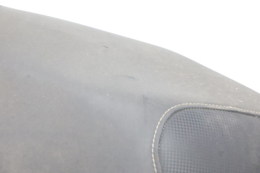 photo de ASIENTO KYMCO AGILITY CITY 16P 125 (2015 - 2024) - Estado de la superficie y material