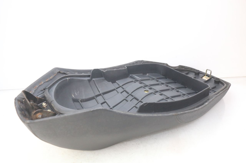 photo de ASIENTO KYMCO AGILITY CITY 2T 50 (2008 - 2016) - Estado de la superficie y material