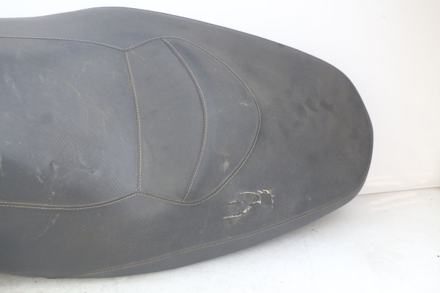 photo de ASIENTO NECO ALEXONE 125 (2017 - 2024) - Estado de la superficie y material