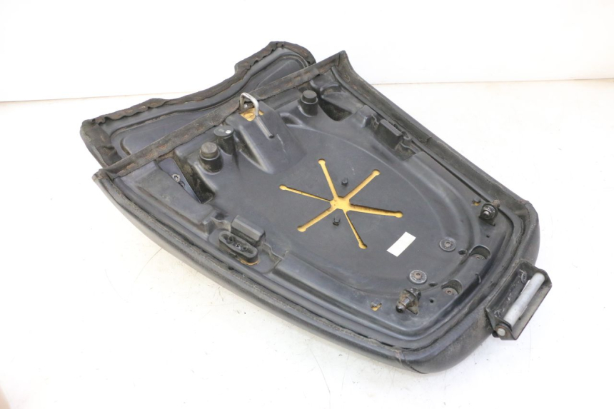 photo de ASIENTO TRASERO QUADRO 4 4D 350 (2015 - 2018) - Vista general del producto