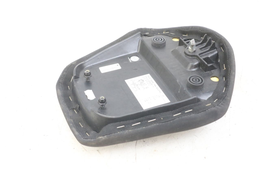 photo de ASIENTO TRASERO YAMAHA AEROX 2T 50 (2013 - 2017) - Zoom estado de uso