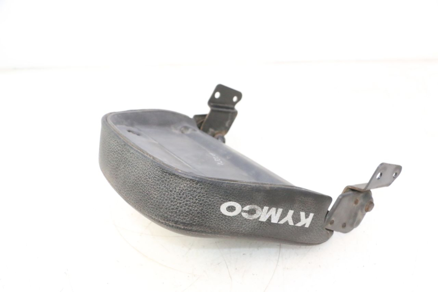 photo de ASIENTO TRASERO KYMCO AGILITY 4T 10" 50 (2005 - 2018) - Primer plano técnico