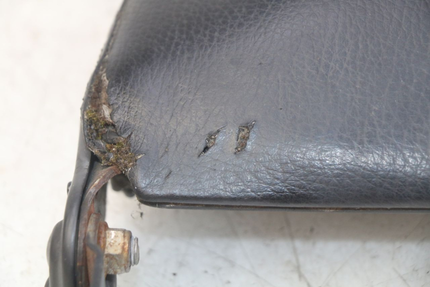 photo de ASIENTO TRASERO KYMCO AGILITY 4T 50 (2005 - 2018) - Estado de la superficie y material