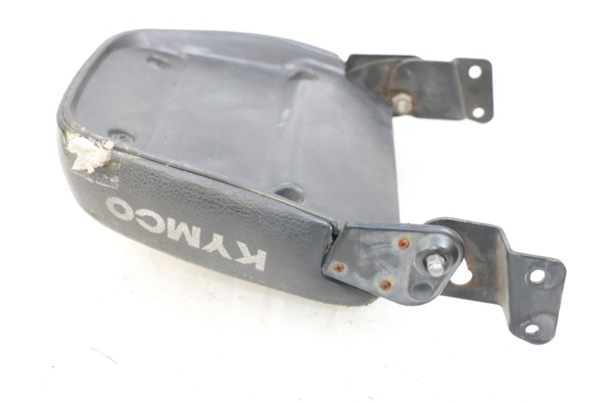 photo de ASIENTO TRASERO KYMCO AGILITY 4T 50 (2005 - 2018) - Detalles de los puntos de fijación