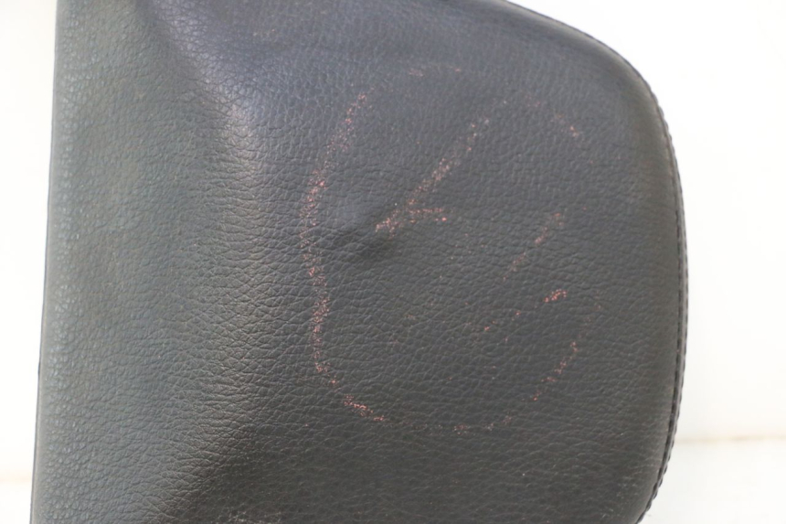 photo de ASIENTO TRASERO KYMCO AGILITY 4T 50 (2005 - 2018) - Primer plano técnico