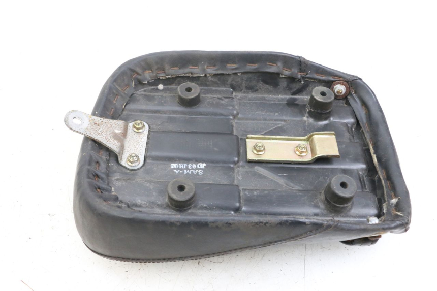 photo de Asiento trasero HYOSUNG GV AQUILA 125 (2000 - 2009) - Otra perspectiva