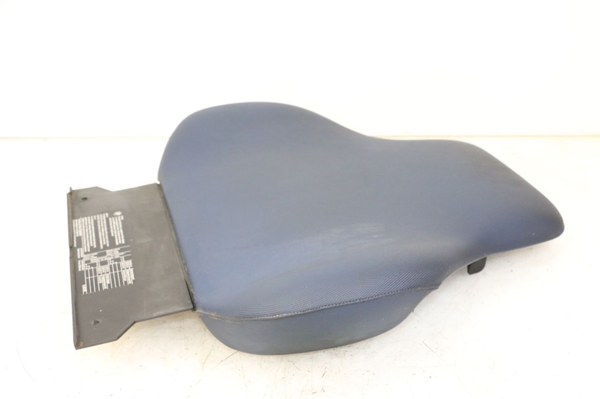 photo de ASIENTO TRASERO BMW C1 125 (2000 - 2003) - Primer plano técnico