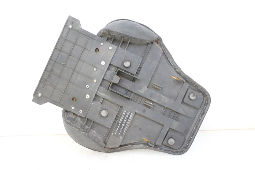 photo de ASIENTO TRASERO BMW C1 125 (2000 - 2003) - Marcados y referencias originales