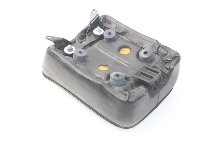 photo de ASIENTO TRASERO HONDA CA REBEL 125 (1995 - 2001) - Primer plano técnico