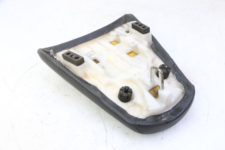 photo de ASIENTO TRASERO HONDA CBF 125 (2009 - 2015) - Otra perspectiva