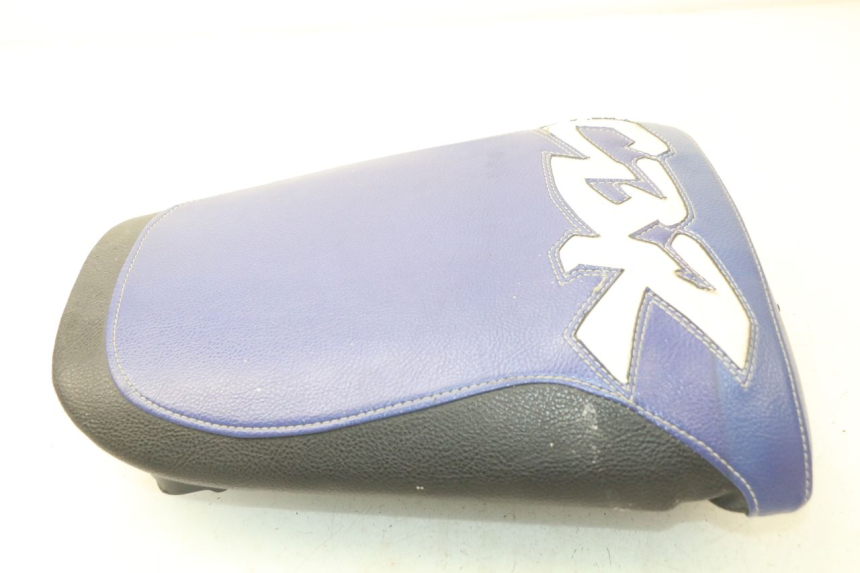 photo de ASIENTO TRASERO HONDA CBR 919 RR FIREBLADE 900 (1998 - 1999) - Características distintivas