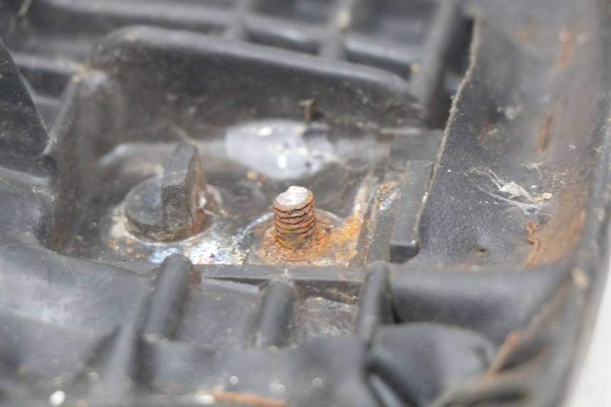 photo de ASIENTO TRASERO HONDA CBR RR FIREBLADE 900 (1992 - 1994) - Otra vista del artículo