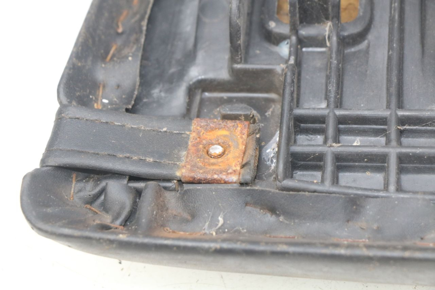 photo de ASIENTO TRASERO HONDA CBR RR FIREBLADE 900 (1992 - 1994) - Zoom estado de uso