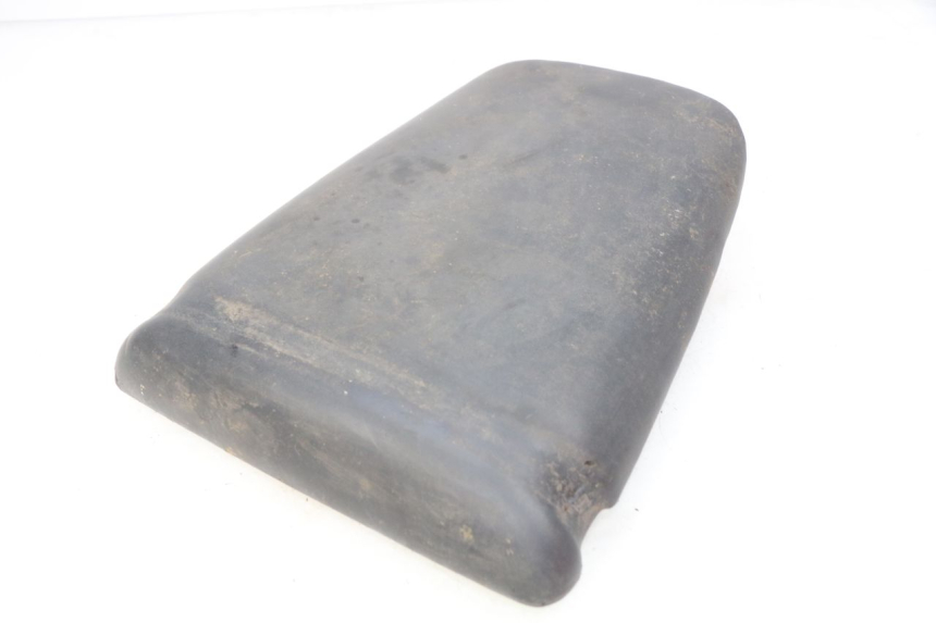 photo de ASIENTO TRASERO HONDA CBR RR FIREBLADE 900 (1992 - 1994) - Primer plano técnico