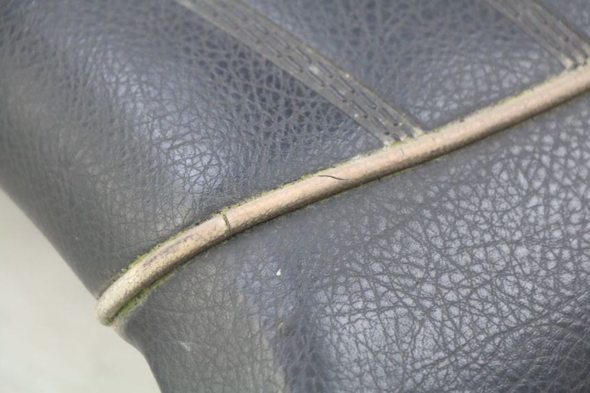 photo de ASIENTO TRASERO PEUGEOT DJANGO 2T 50 (2014 - 2019) - Detalle de la pieza