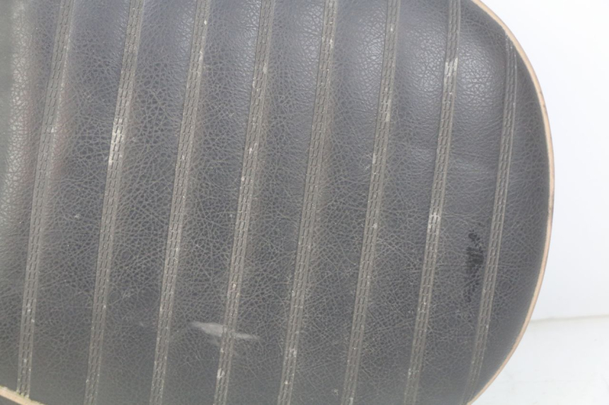 photo de ASIENTO TRASERO PEUGEOT DJANGO 2T 50 (2014 - 2019) - Características distintivas