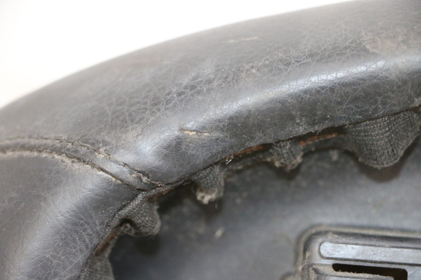 photo de ASIENTO TRASERO PEUGEOT DJANGO 4T 50 (2014 - 2019) - Detalle de la pieza