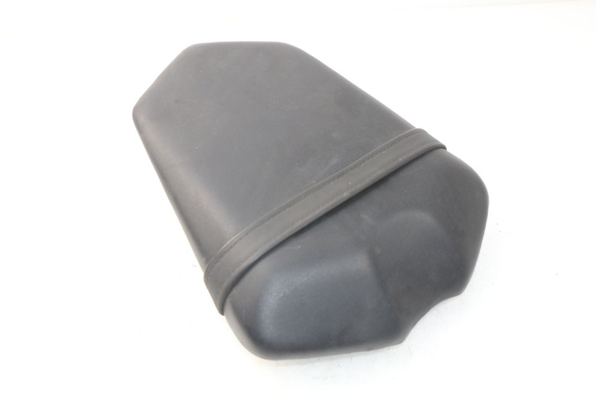 photo de ASIENTO TRASERO YAMAHA FZ8 800 (2010 - 2016) - Estado de la superficie y material