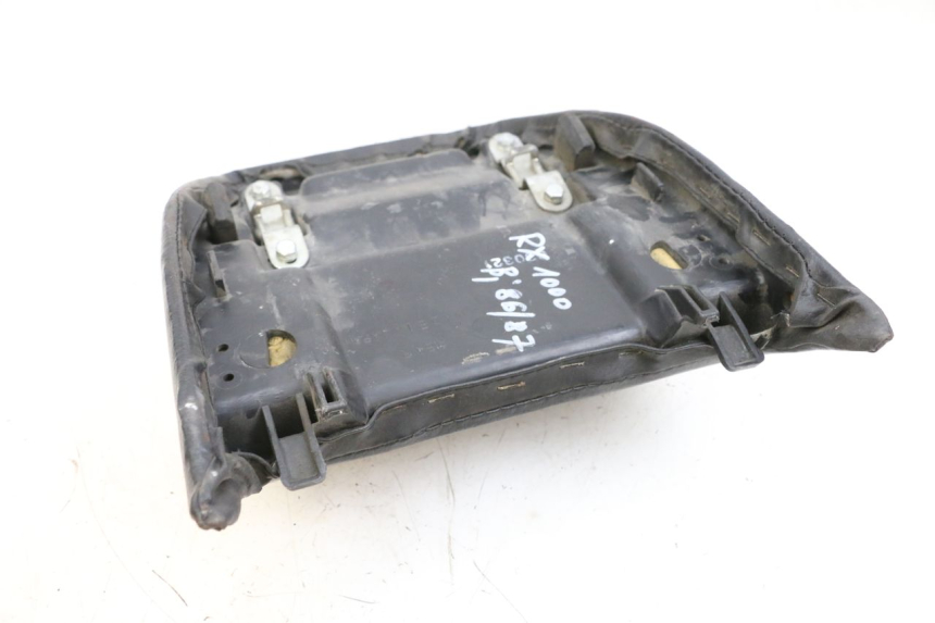 photo de ASIENTO TRASERO KAWASAKI GPZ RX 1000 (1986 - 1988) - Zoom estado de uso